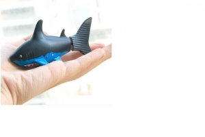 Радиоуправляемая рыбка-акула Create Toys водонепроницаемая